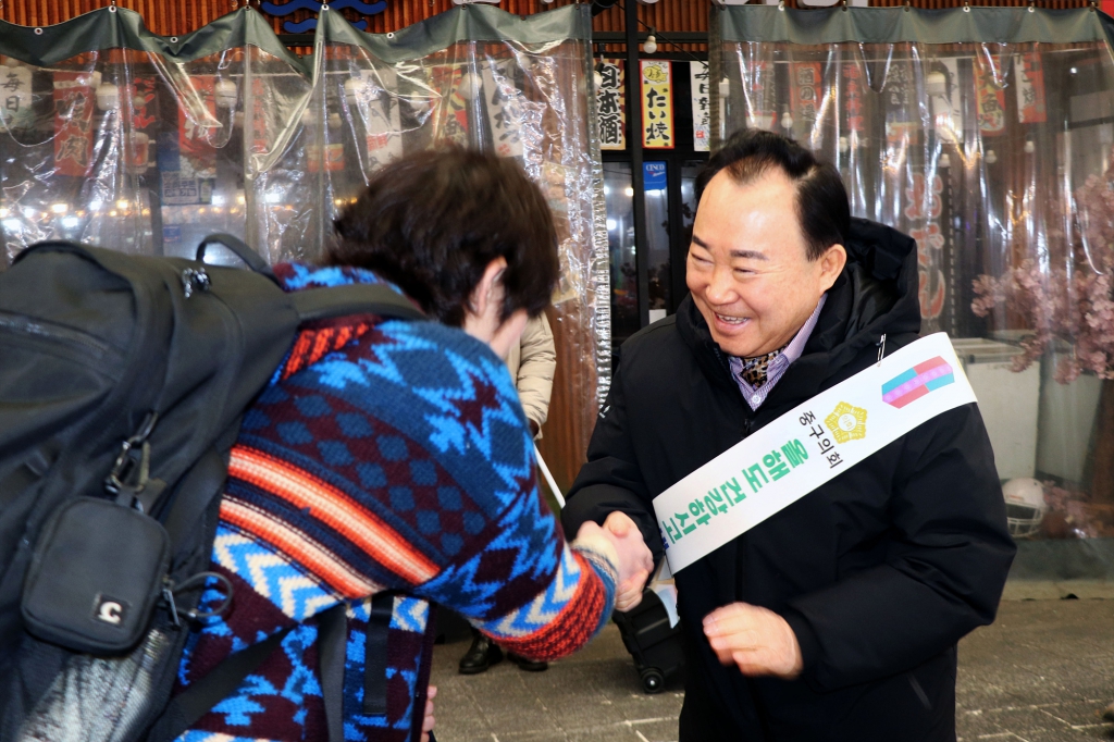 중구의회 설맞이 전통시장 방문 이미지(13)