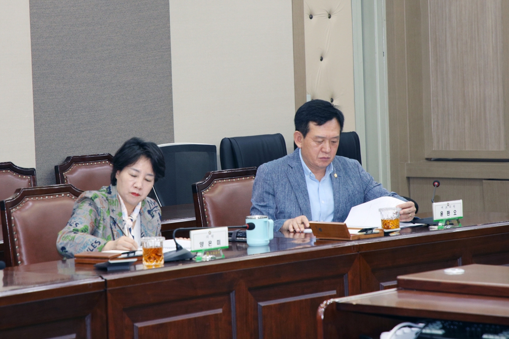 중구의회 문·예·체 활성화연구 중간보고회 이미지(4)