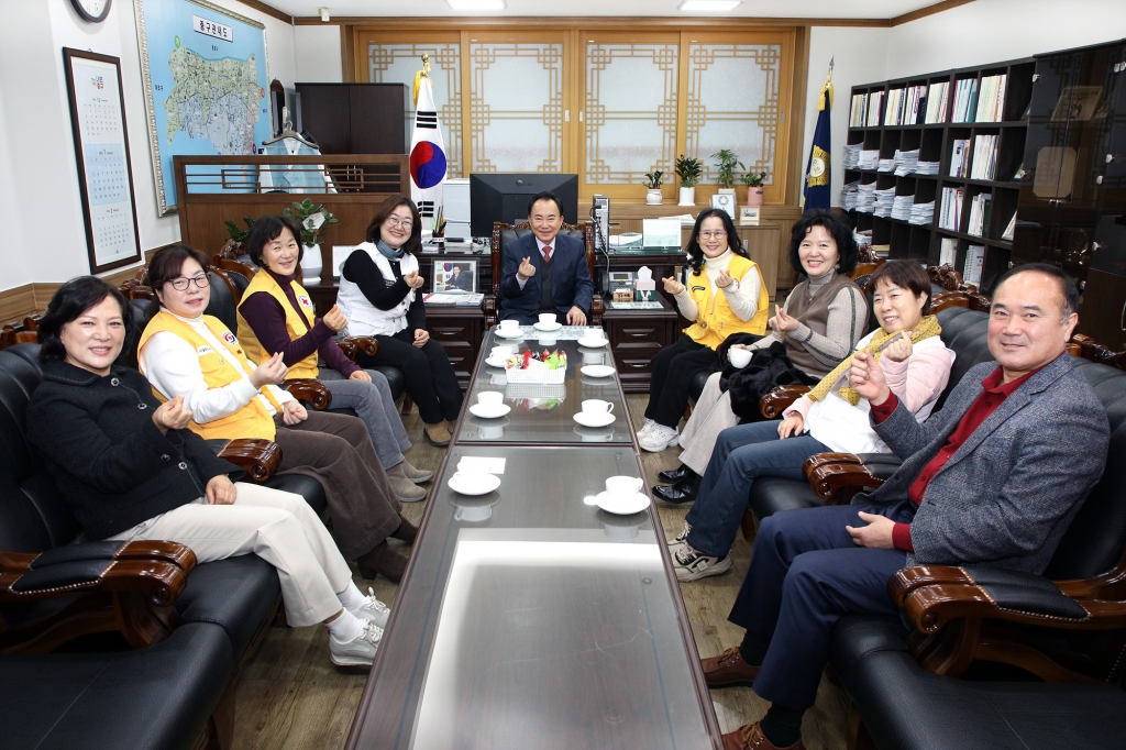 중구의회 적십자 특별회비 전달식 이미지(4)