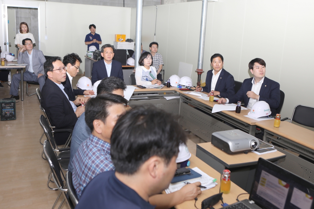 행정보건위원회 서소문역사공원 공사 현장 방문 이미지(1)