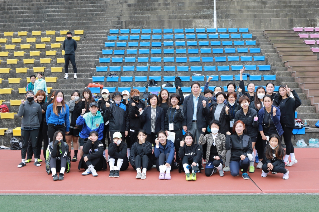 제38회 중구협회장기 축구대회 이미지(10)