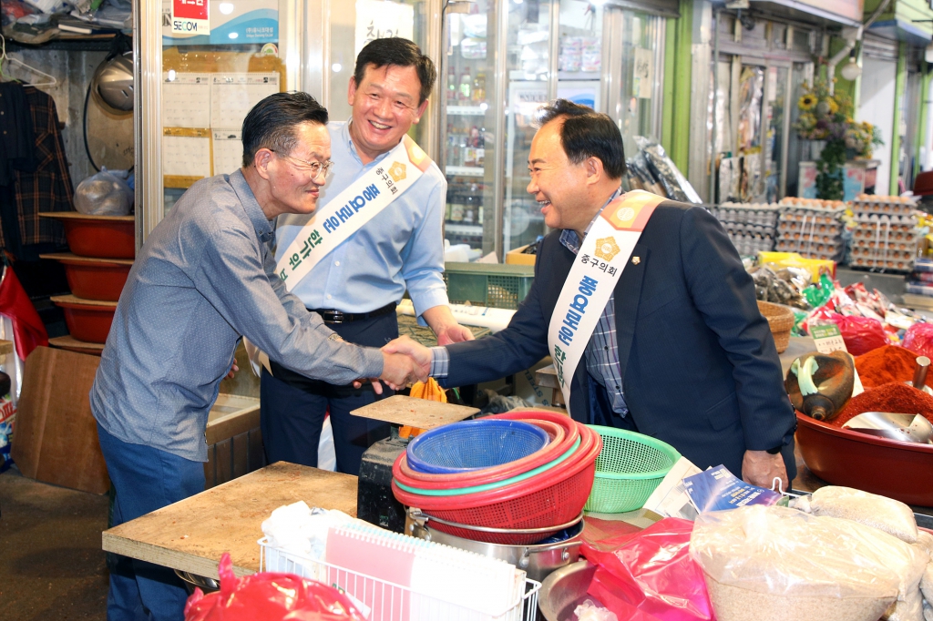 추석맞이 중앙시장 격려 방문 이미지(9)