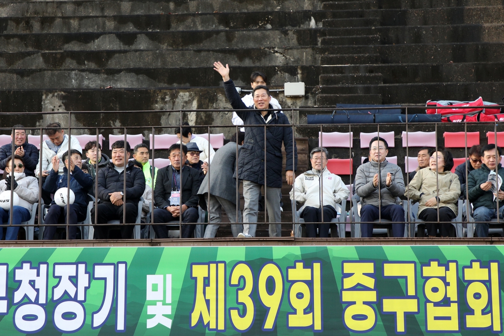 제42회 중구청장기 및 제39회 중구협회장기 축구대회 이미지(10)