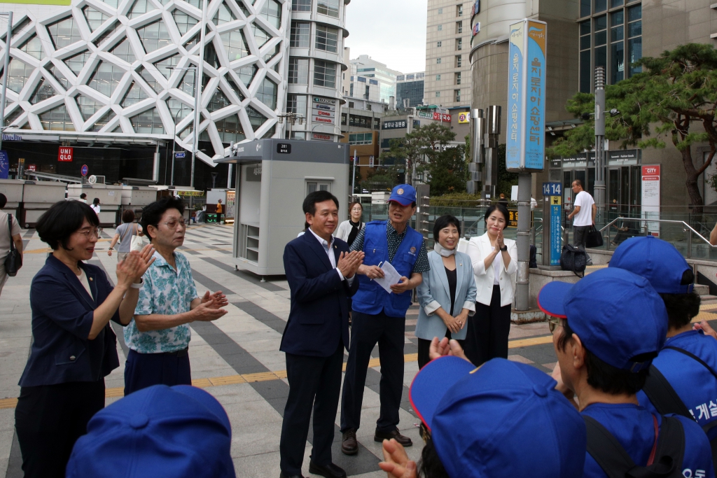 바르게살기운동 제81주년 광복절 태극기 나눔운동 이미지(3)