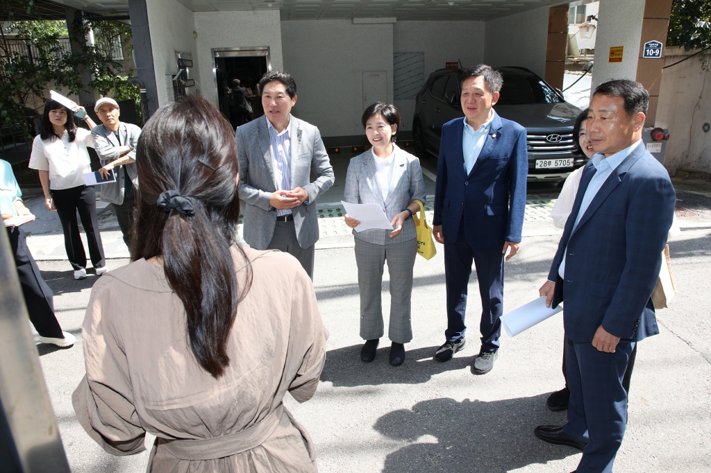 복지건설위원회 현장방문 이미지(1)