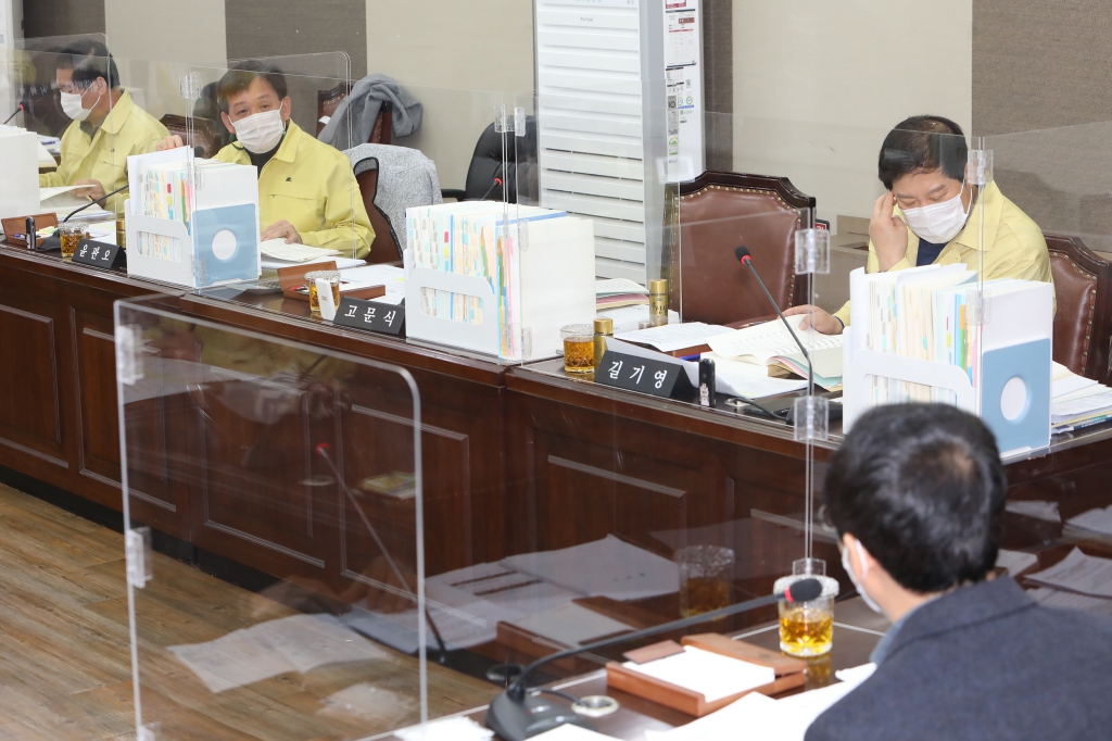 제261회 정례회 예산결산특별위원회 이미지(6)