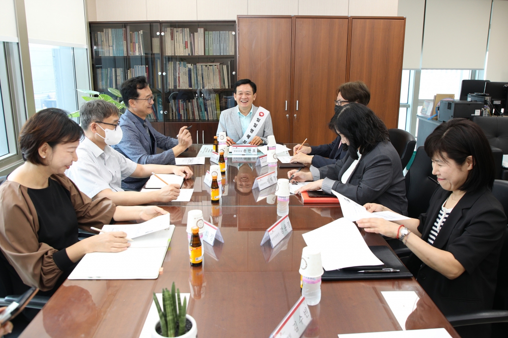 건강보험공단 일일명예지사장 위촉식 이미지(3)