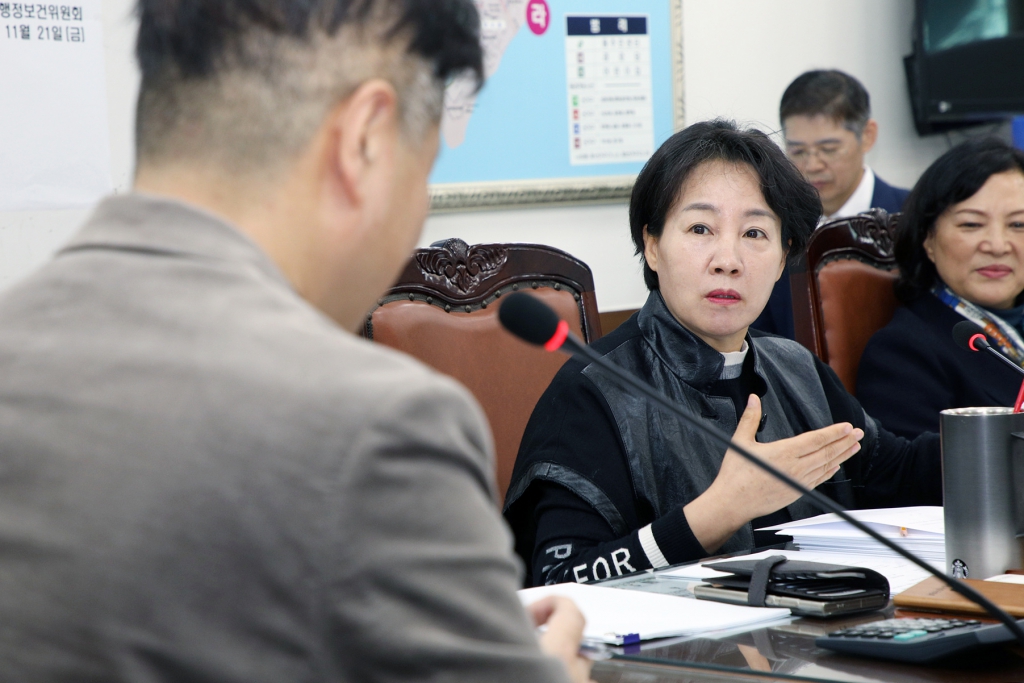 중구의회 행정보건위원회 이미지(2)