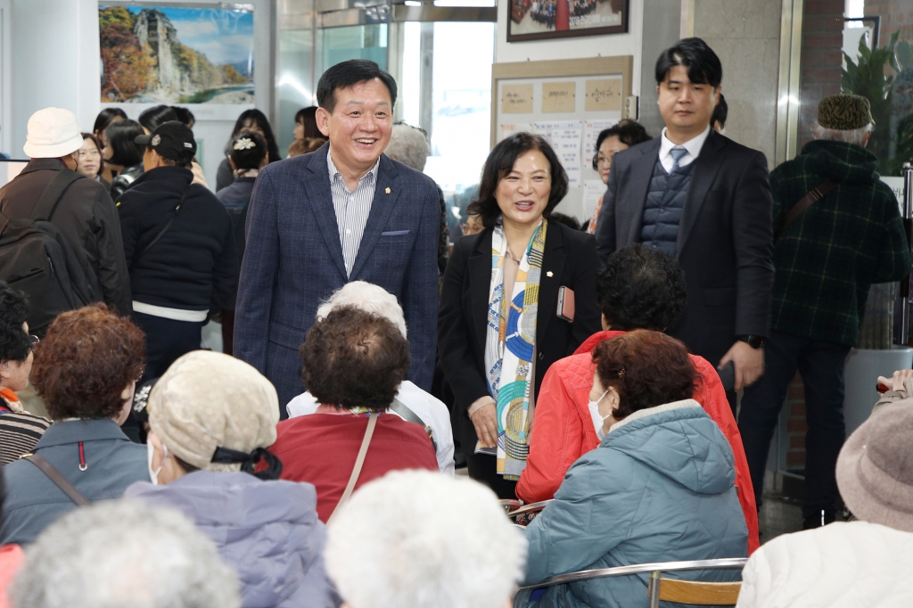 2025년 신당동 경로잔치 이미지(2)