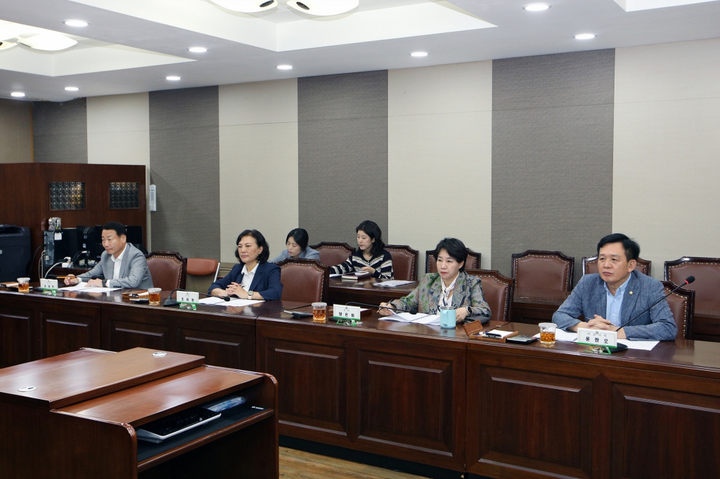 중구의회 문·예·체 활성화연구 중간보고회 이미지(3)