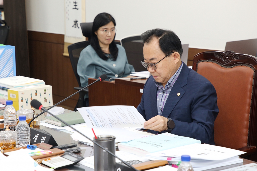 2025년도 중구의회 행정사무감사 (행정보건위원회) 이미지(5)