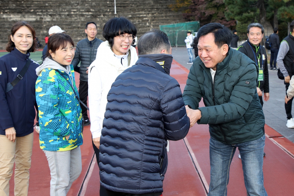 제42회 중구청장기 및 제39회 중구협회장기 축구대회 이미지(2)
