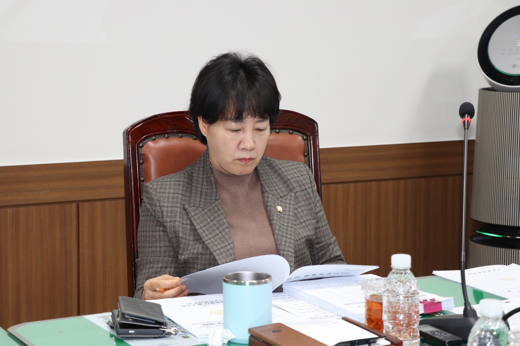 제298회 임시회 운영위원회 이미지(7)