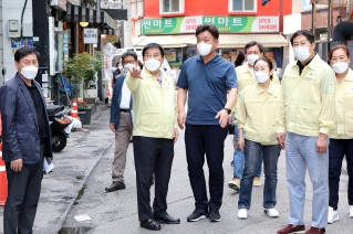 코로나 19 중구 임시 선별진료소  현장 방문 및 격려 ( 보건소, 서울역, 시청광장, 충무아트센터)  대표이미지