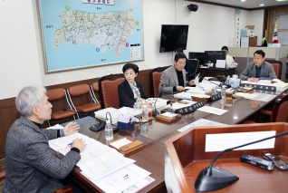 중구의회 복지건설위원회 대표이미지