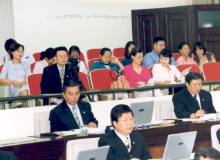 중구 청소년수련관 기자단 중구의회 방문 대표이미지