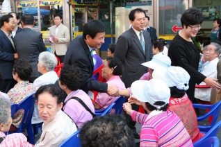 제10회 신당동 떡볶이 문화 대축제 참석 대표이미지