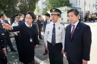 강희락 경찰청장과 함께 민생 치안현장 방문 대표이미지