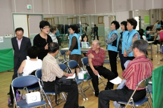 관내 경로당 방문 대표이미지