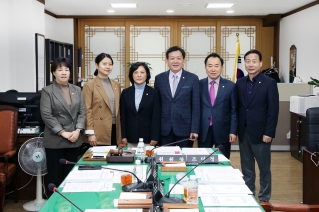 제298회 임시회 운영위원회 대표이미지