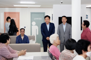 약수 경로당 방문 대표이미지