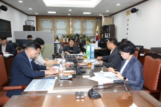 제303회 임시회 중 의회운영위원회 대표이미지