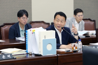 제295회 정례회 예산결산특별위원회 대표이미지